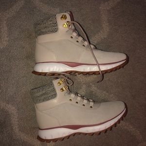 NEW - Cole Hasan ZERØGRAND Hiker Boot - Size 6.5